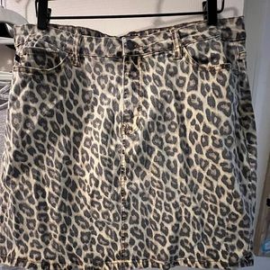 Judy Blue leopard print skirt sz 2xl